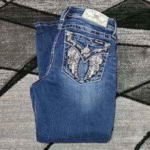 MISS ME EMBROIDERED RHINESTONES WINGS FAUX FLAP POCKETS CROP DENIM JEAN